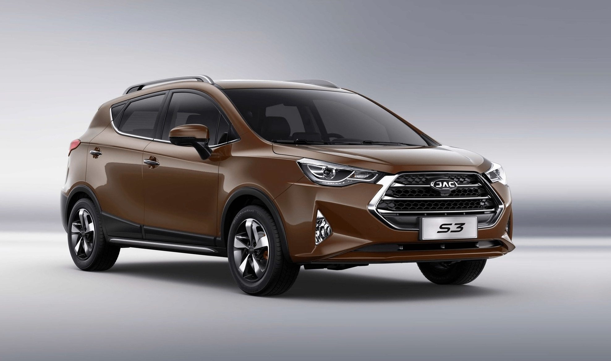 مقایسه چانگان با جک S3