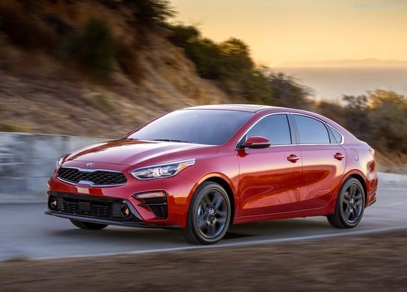 کیا سراتو در فهرست بهترین ماشین ایرانی برای مسافرت