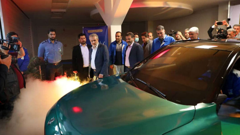 رونمایی از ریرا کراس اوور ایران خودرو