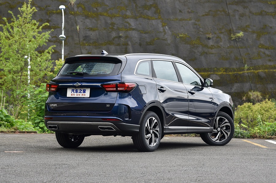 مشخصات مکس موتور تیارا