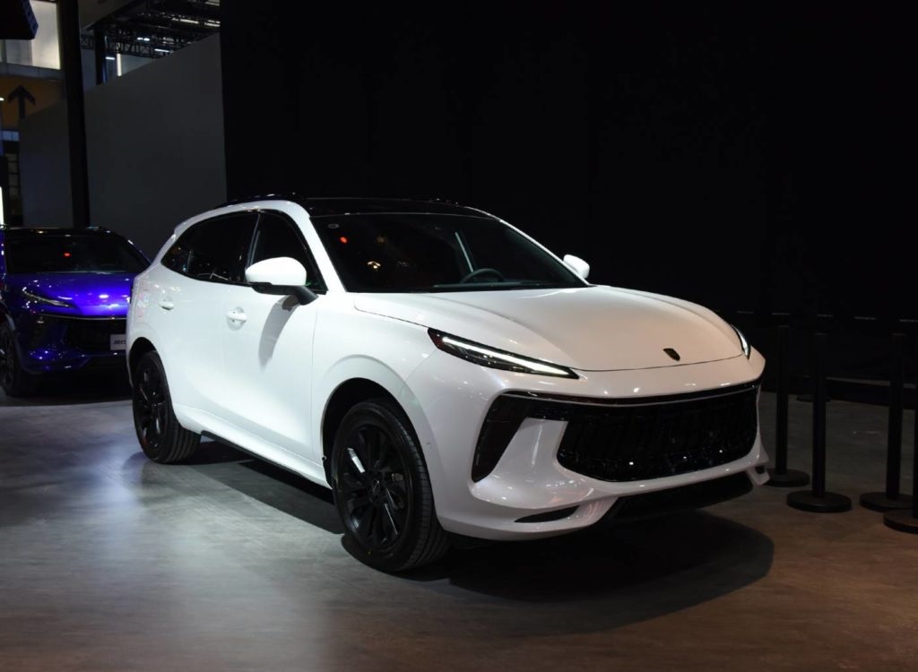 طراحی بدنه لاماری ایما