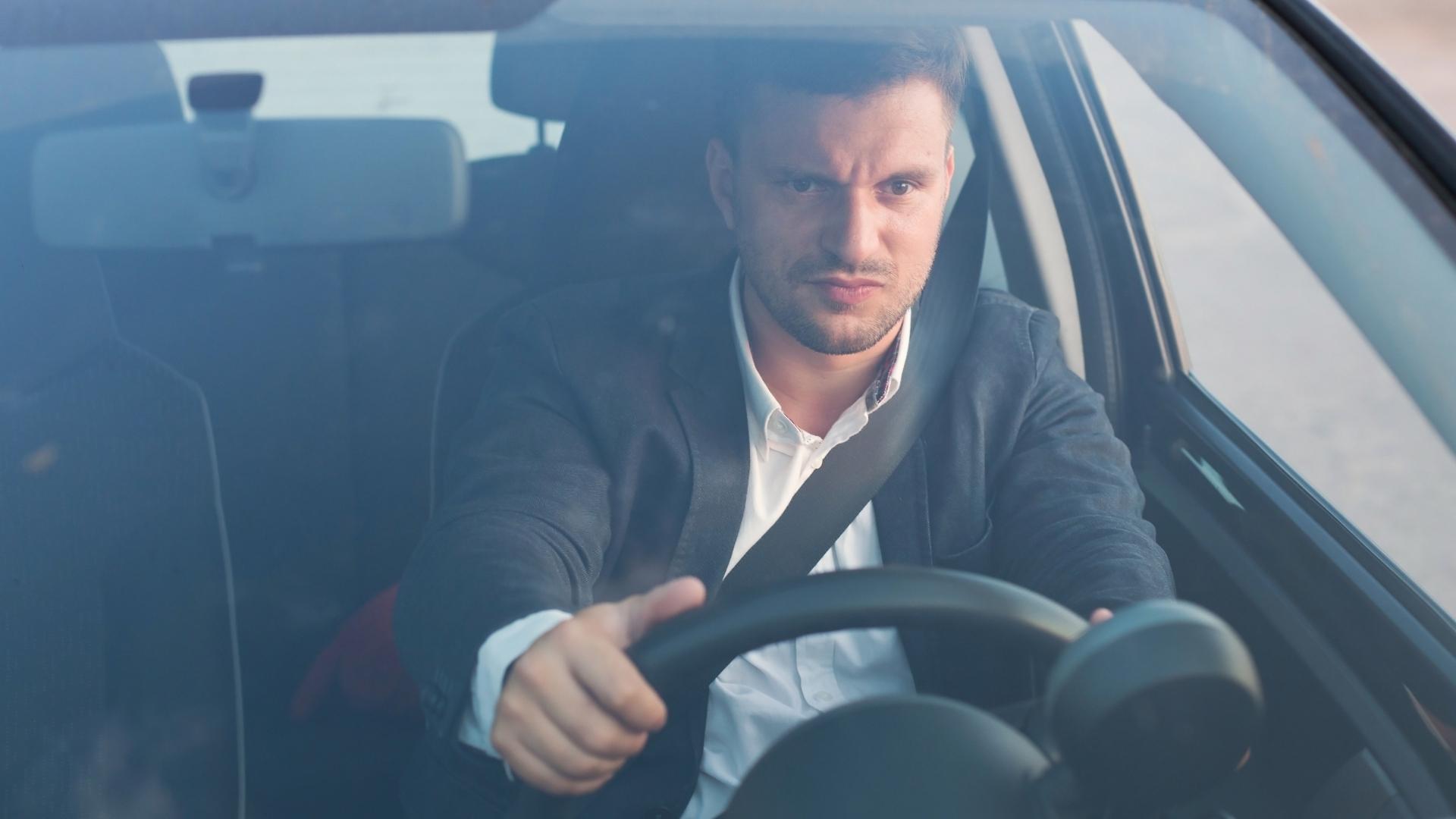 جلوگیری از لرزش شیشههای خودرو