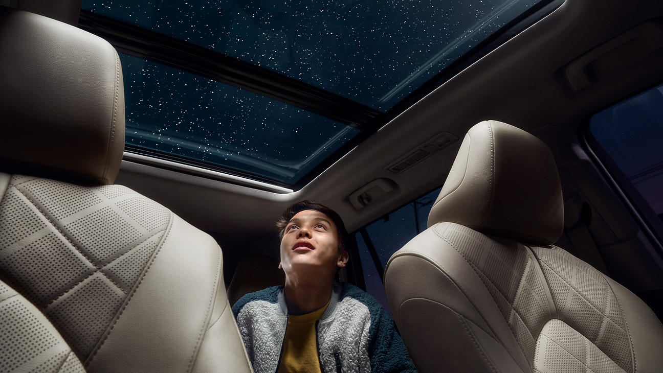 سقف مونروف تویوتا هایلندر وارداتی برساوش