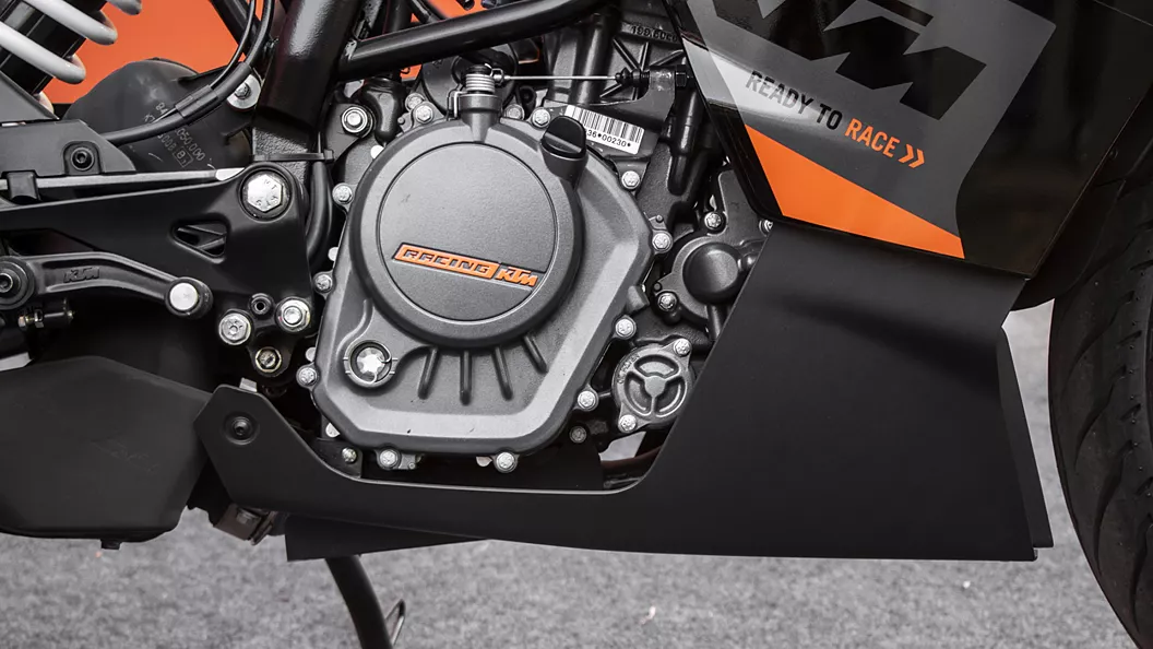انجین موتورسیکلت KTM Duke 200