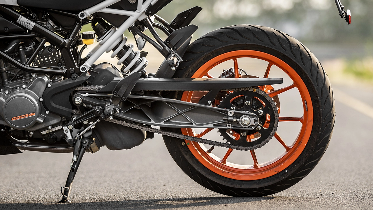 سیستم تعلیق موتورسیکلت KTM Duke 200 