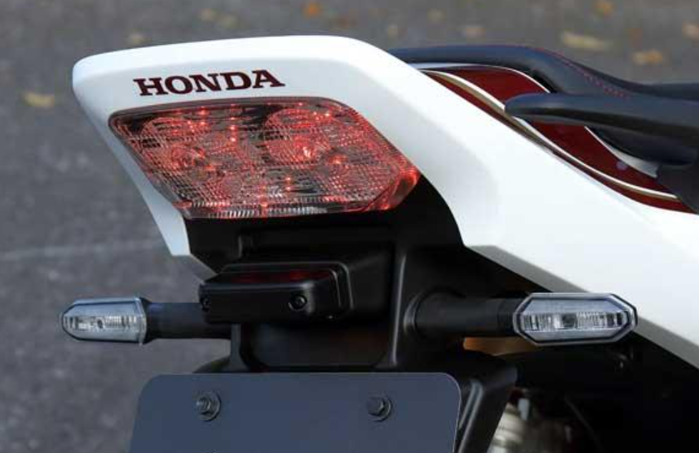 چراغ عقب موتور هوندا CB1300