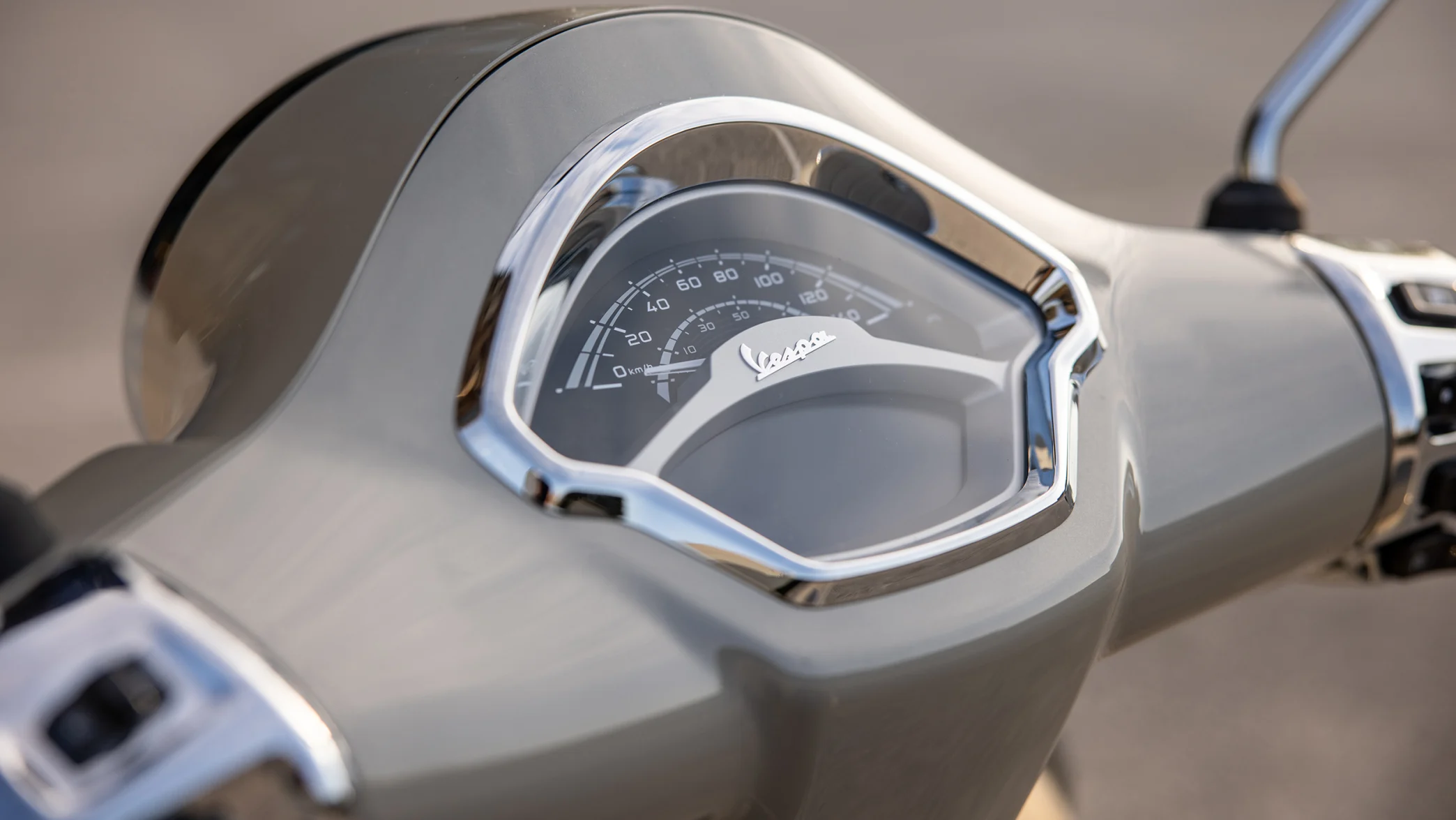 نمایشگر موتورسیکلت وسپا GTS300