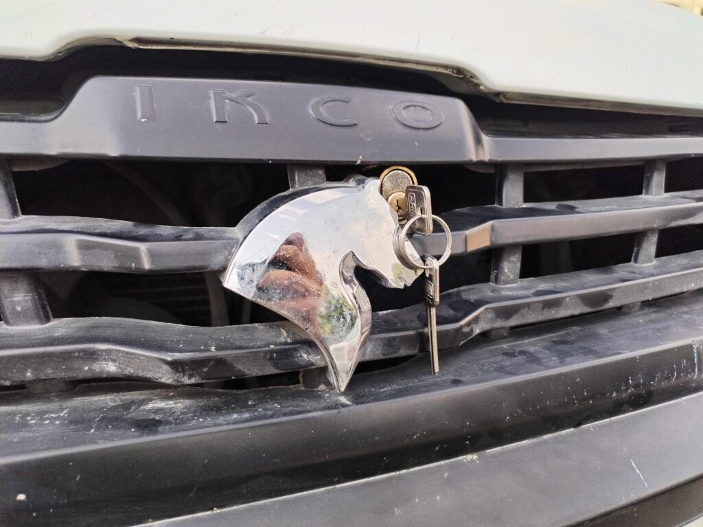 قفل کاپوت کلیددار