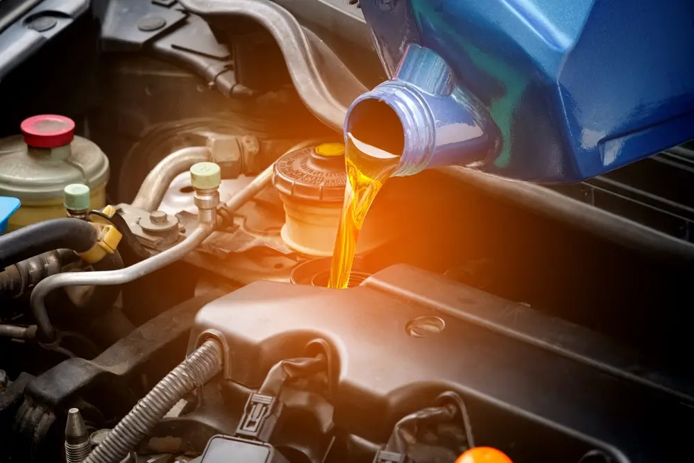 توجه به کیفیت روغن موتور یکی از نکات مهم در مورد کاتاف ماشین