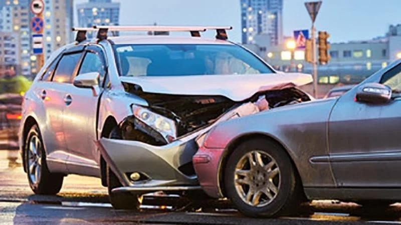 قوانین مربوط به خسارت خودرو نامتعارف