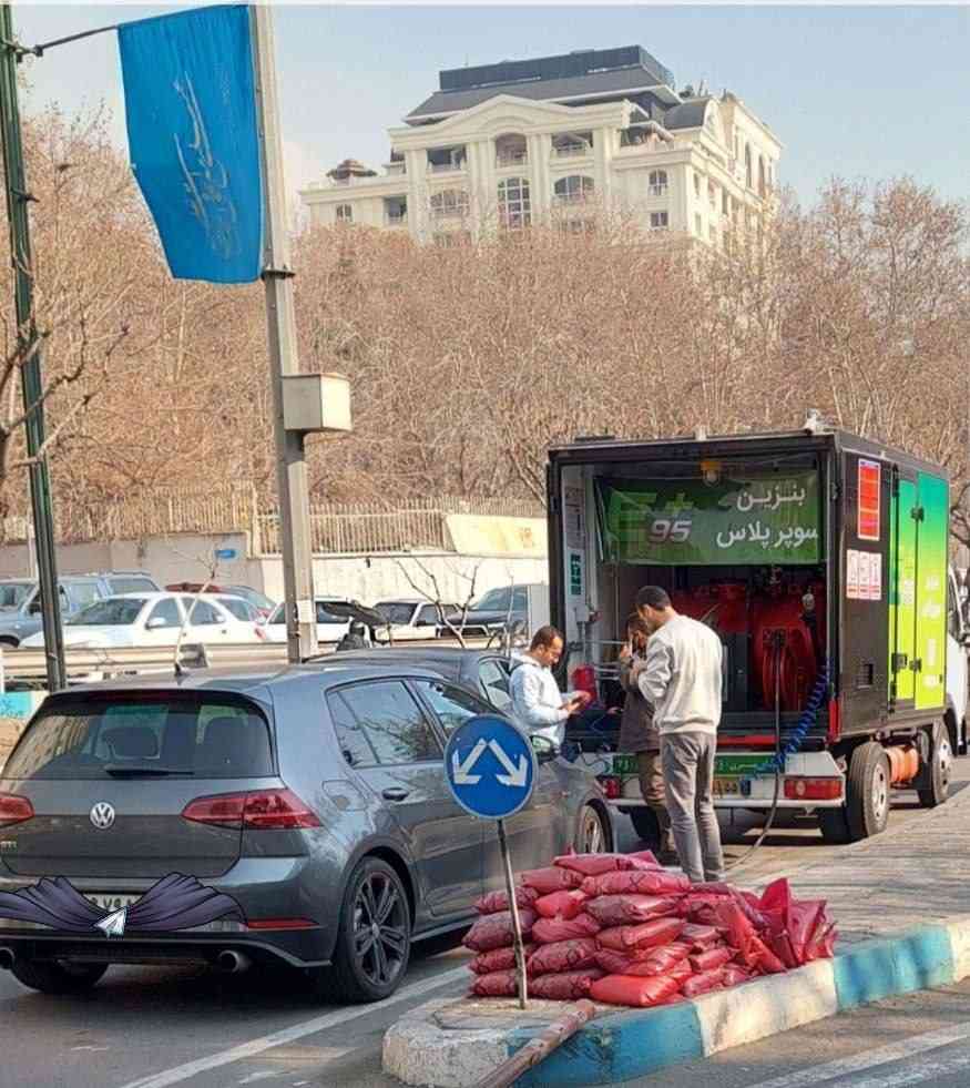 قیمت بنزین سوپر: ۸۰ + ۲۵۰ هزار تومان